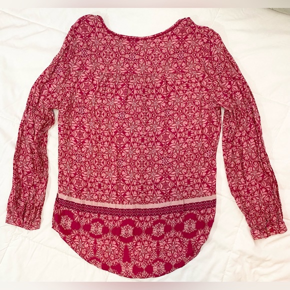 Como Vintage Long Sleeve V Neck Blouse - Picture 7 of 14